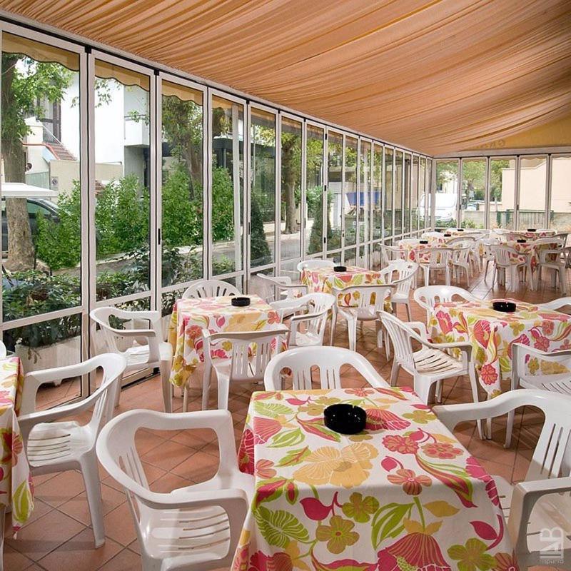 Hotel Granada Cattolica Kültér fotó