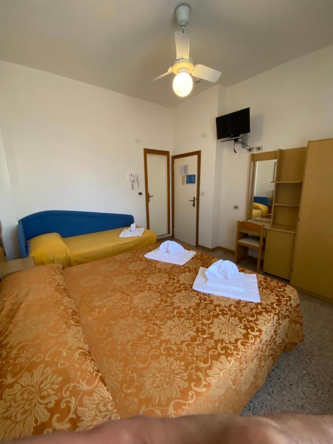 Hotel Granada Cattolica Kültér fotó