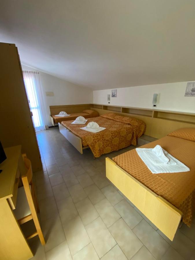 Hotel Granada Cattolica Kültér fotó
