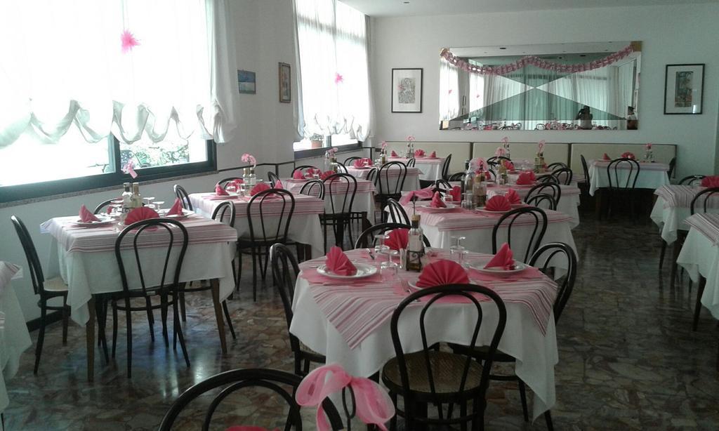 Hotel Granada Cattolica Kültér fotó