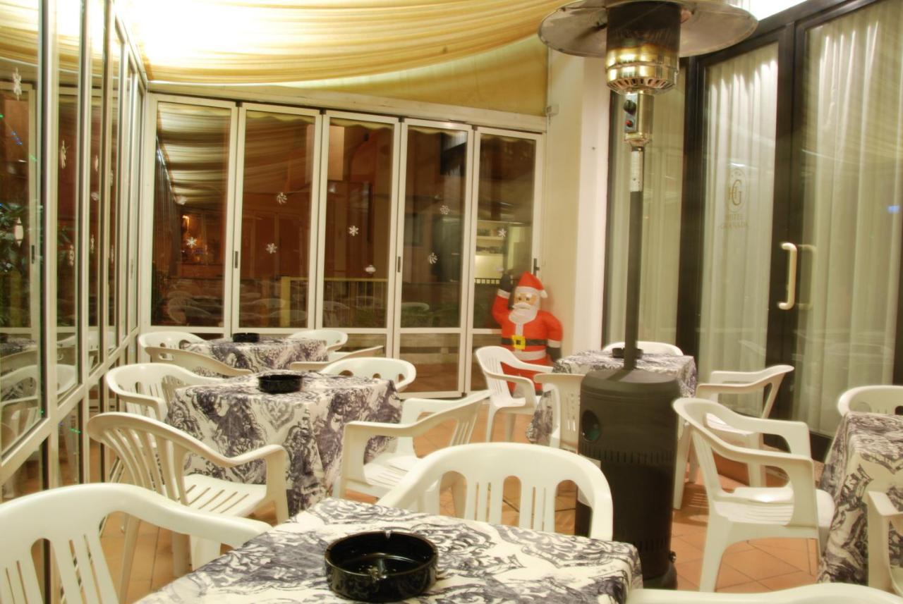 Hotel Granada Cattolica Kültér fotó