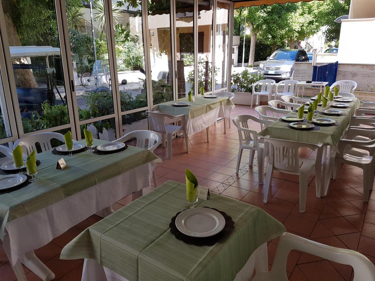 Hotel Granada Cattolica Kültér fotó