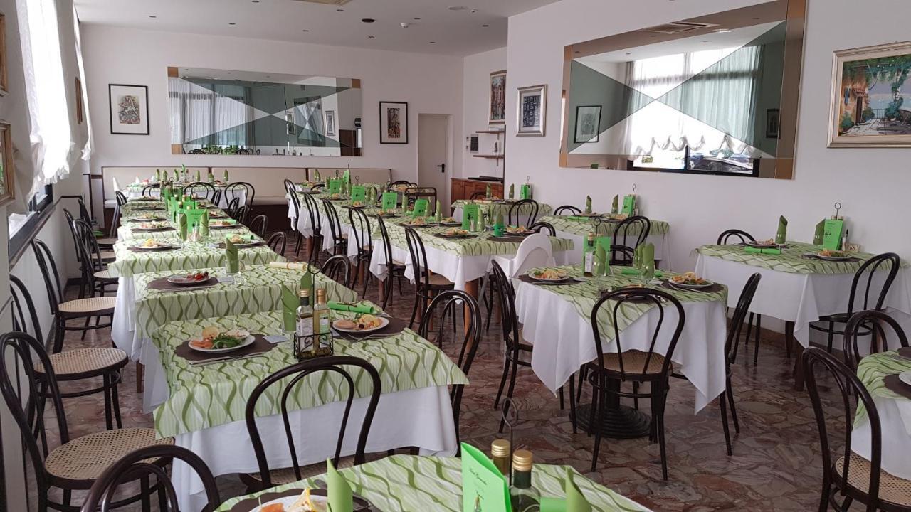 Hotel Granada Cattolica Kültér fotó