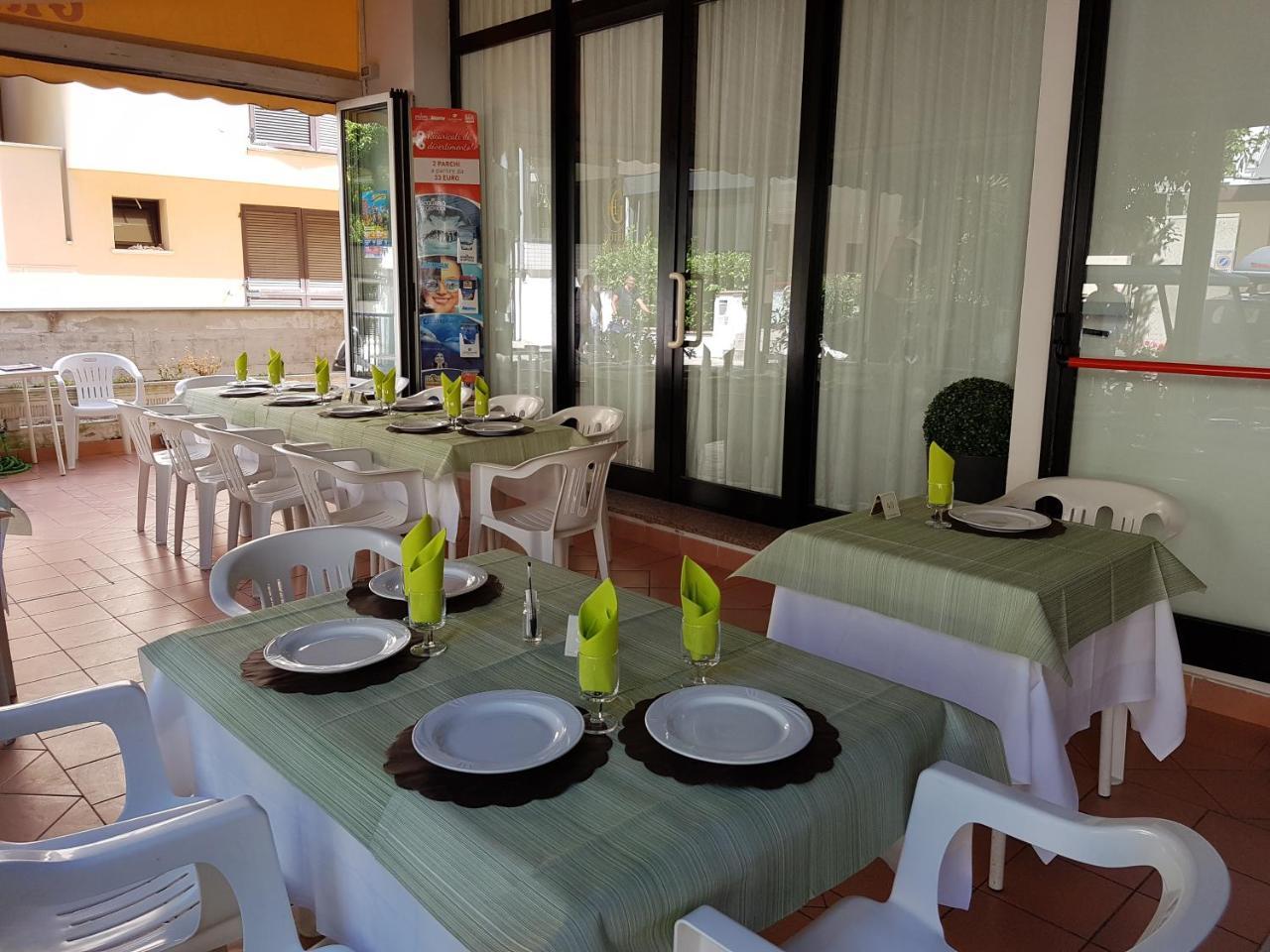 Hotel Granada Cattolica Kültér fotó