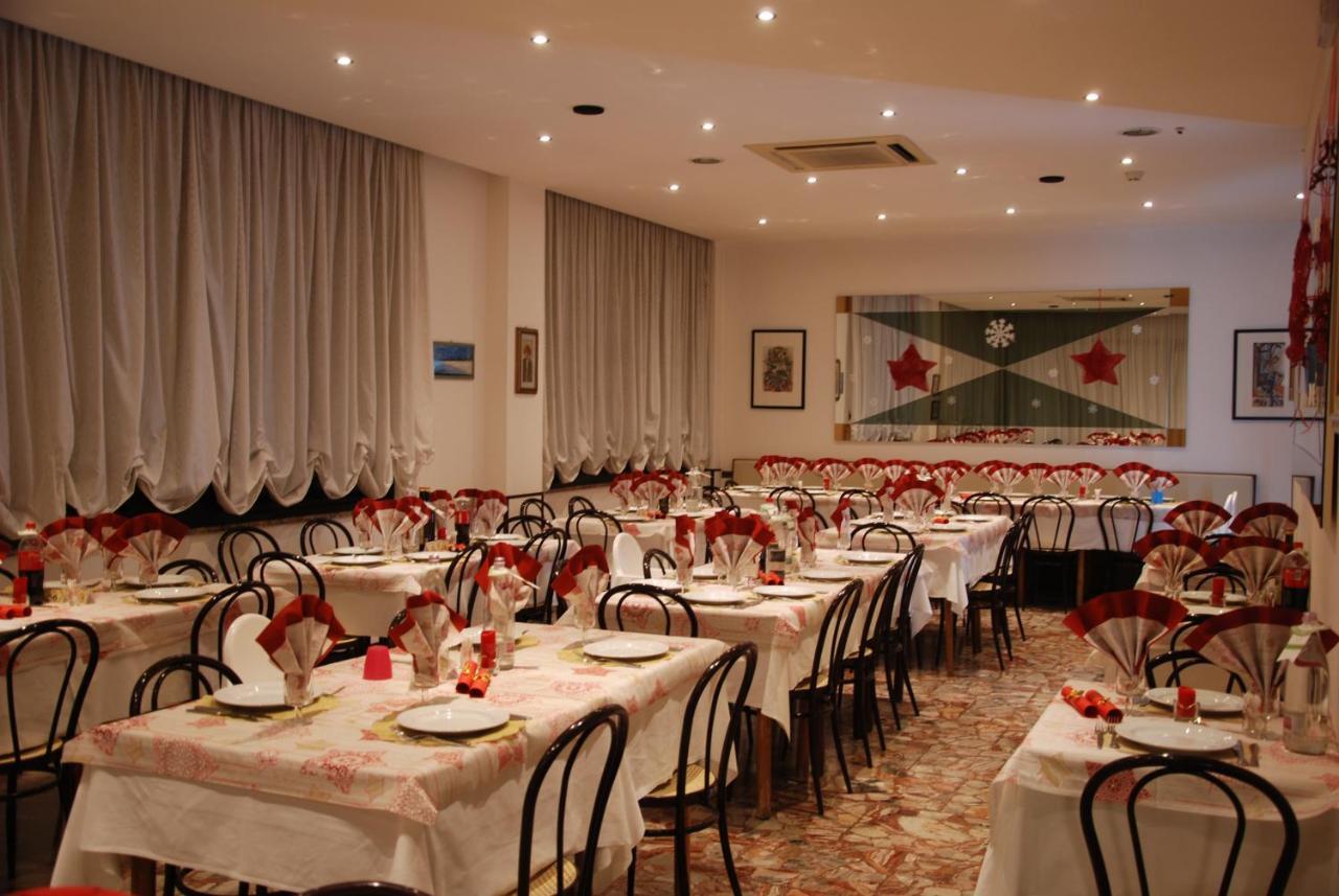 Hotel Granada Cattolica Kültér fotó